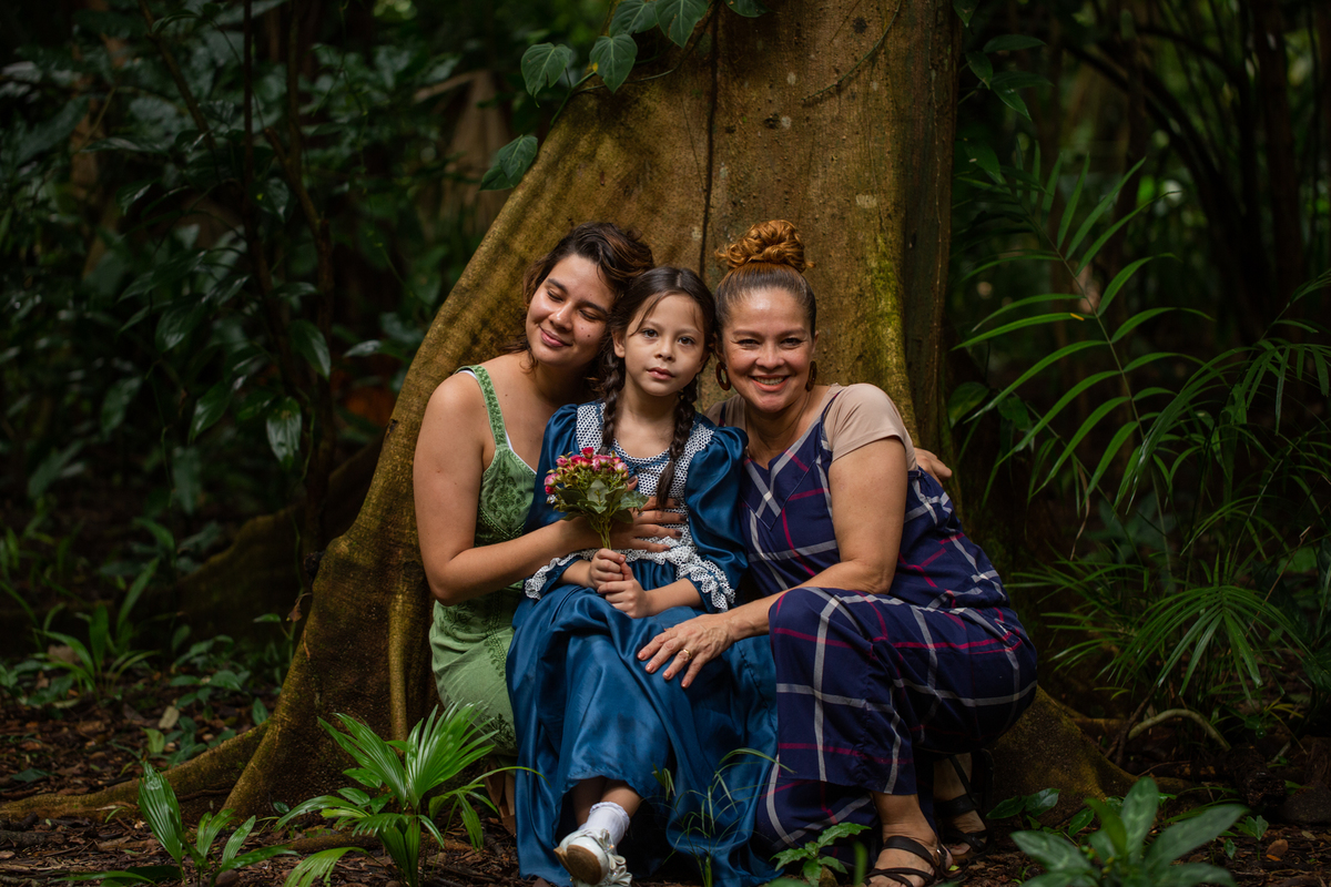 Book infantil - ensaio infantil - book de criança - book de acompanhamento - Projeto Luz - Ana Mokarzel Fotografia - fotógrafa de bebê - fotógrafa de família - fotógrafa de newborn - Belém - Pará - Brasil - Vaga-lume