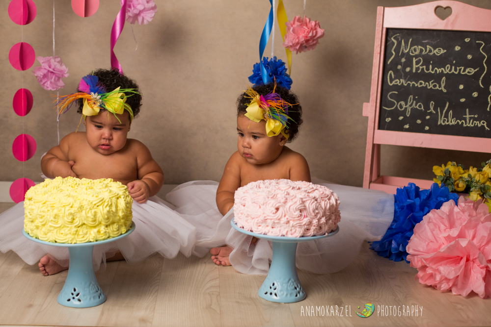 smash the cake - carnaval - book de carnaval - cake smash - anamokarzelfotografia - Ana Mokarzel - book infantil - ensaio de família - book de carnaval - Belém - Pará