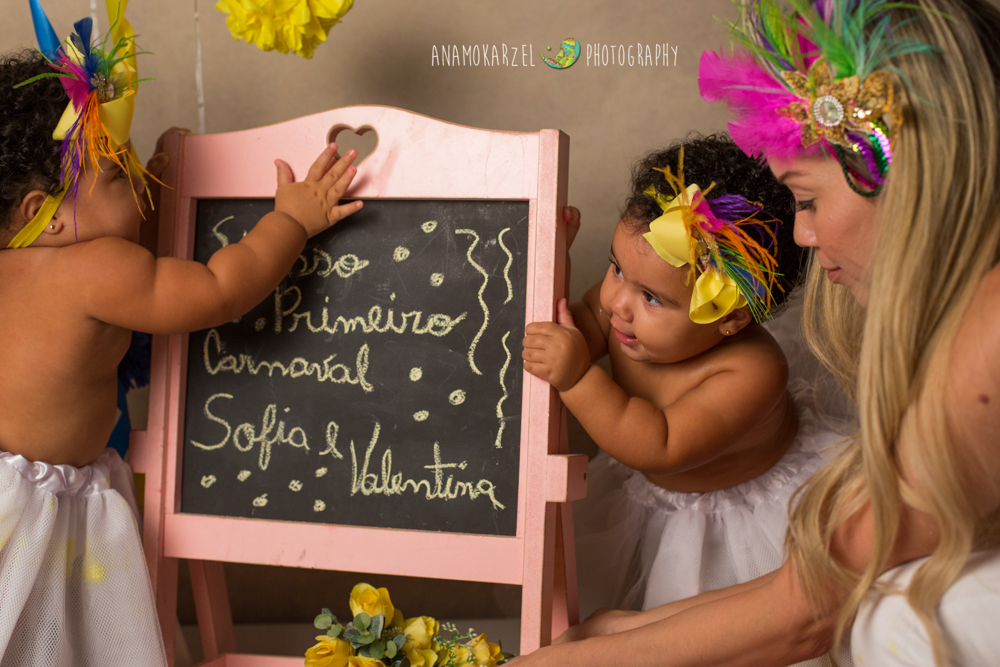 smash the cake - carnaval - book de carnaval - cake smash - anamokarzelfotografia - Ana Mokarzel - book infantil - ensaio de família - book de carnaval - Belém - Pará