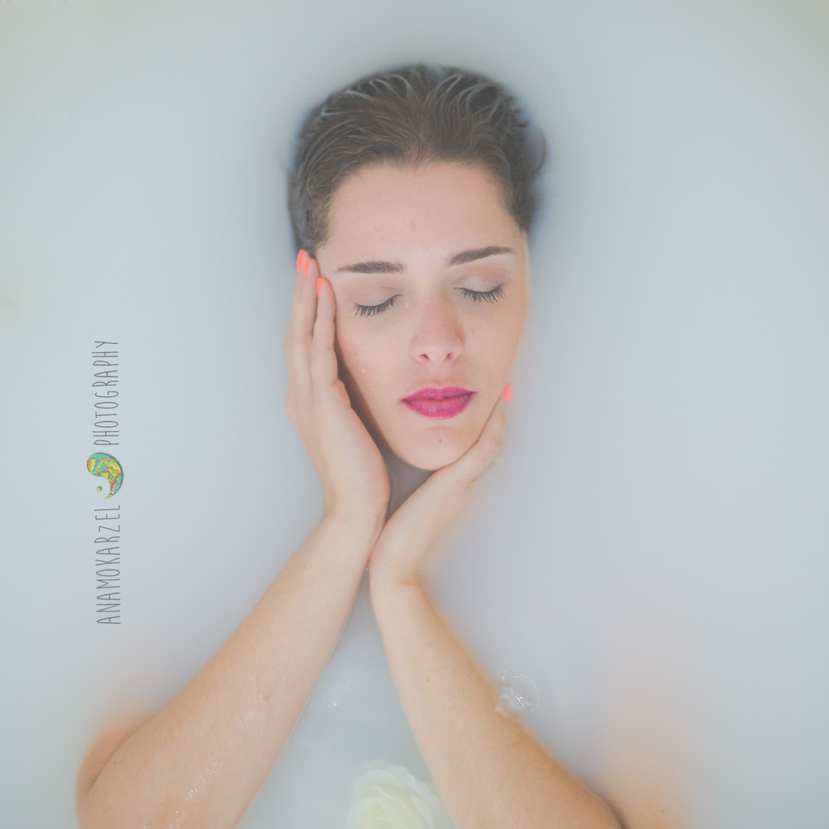 Book feminino, book individual, book adulto, book banheira, anamokarzelfotografia, Ana Mokarzel - Belém - Pará - ensaio fotográfico