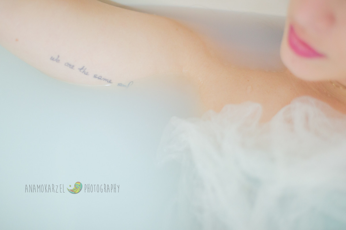 Book feminino, book individual, book adulto, book banheira, anamokarzelfotografia, Ana Mokarzel - Belém - Pará - ensaio fotográfico