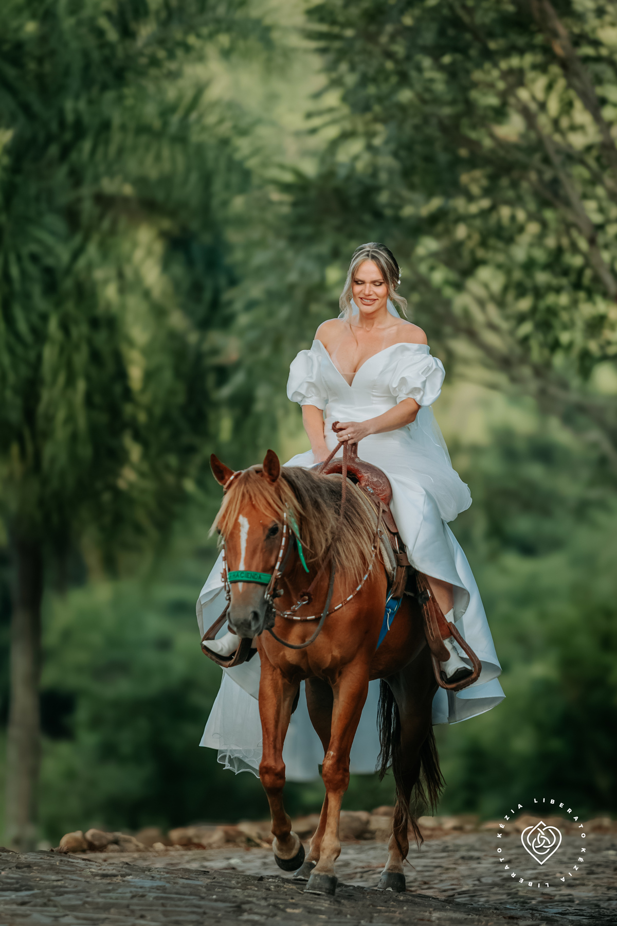 noiva com cavalo