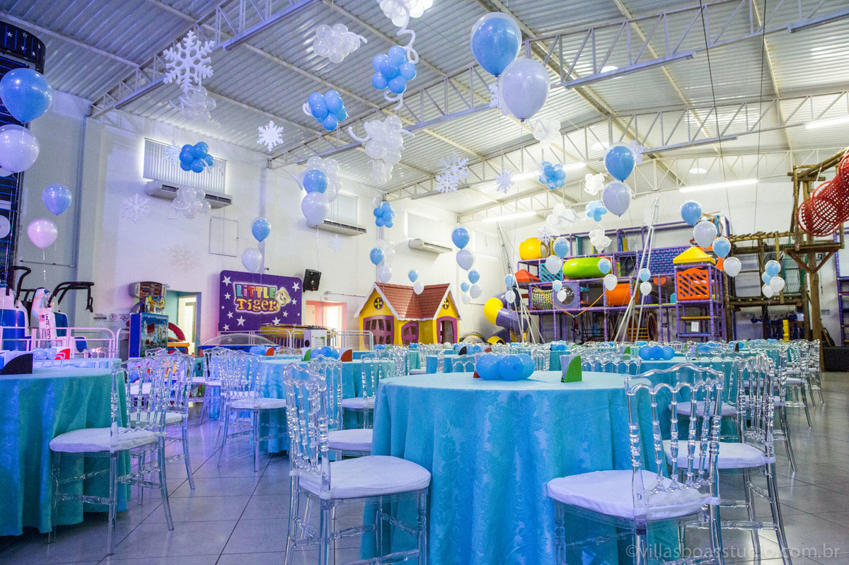 Dirce decoracoes Frozen, decoração frozen, buffet little tiger, lembranças personalizadas frozen, mesas e cadeiras tiffany