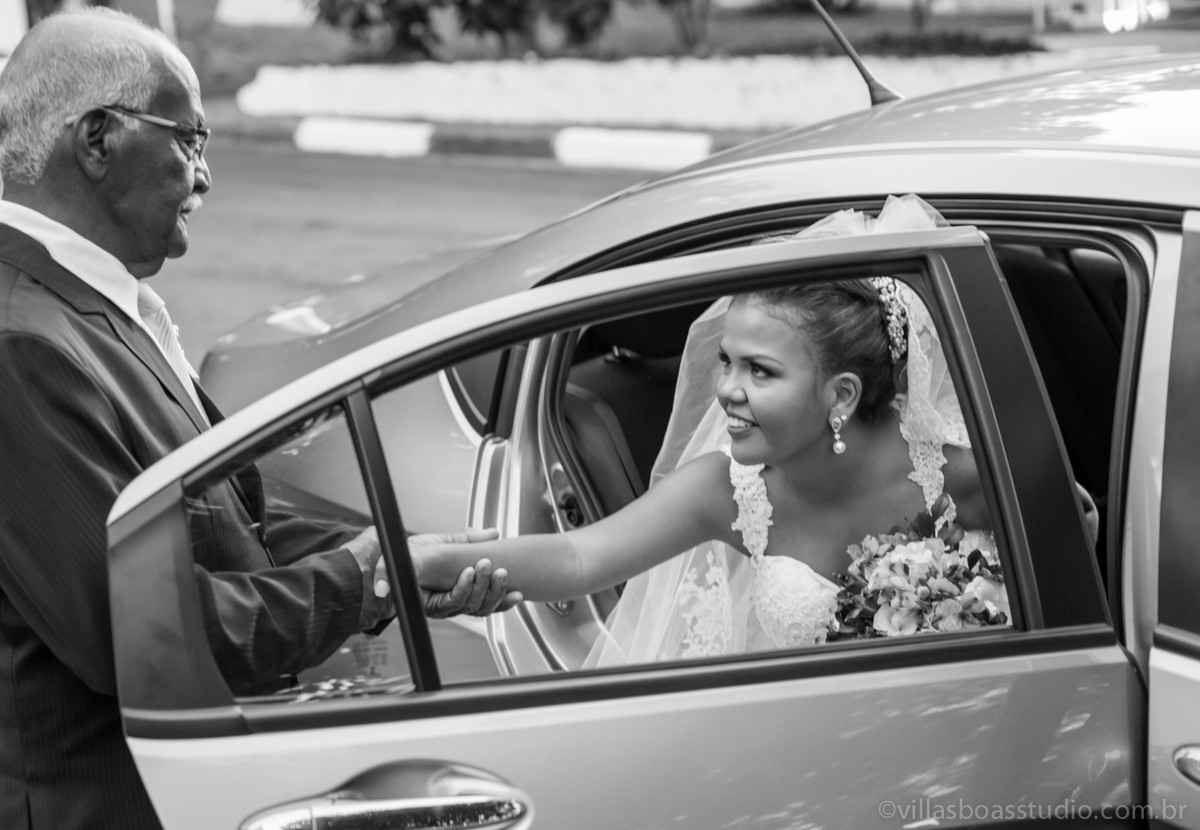 carro da noiva, a chegada da noiva, o pai da noiva, marcelovillasboas, la capella eventos,