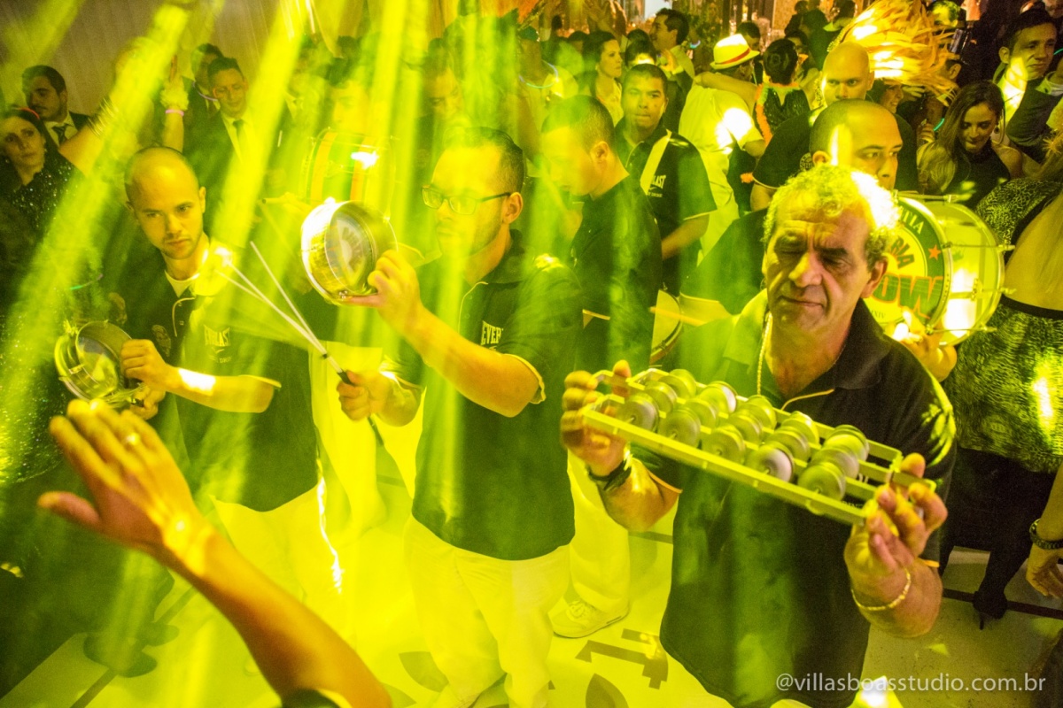 samba no casamento, bateria de samba, escola de samba.