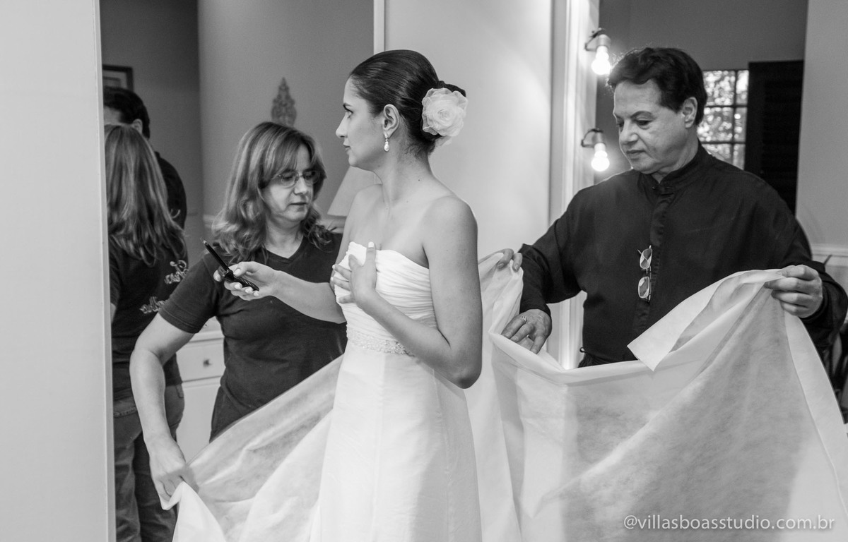 making da noiva, @villasboasstudio, marcelo villas boas fotografo, Mogi das cruzes, casa da arvore, noiva linda, vestido da noiva, estilista Fran Carvalho, belo vestido, casamento de dia.