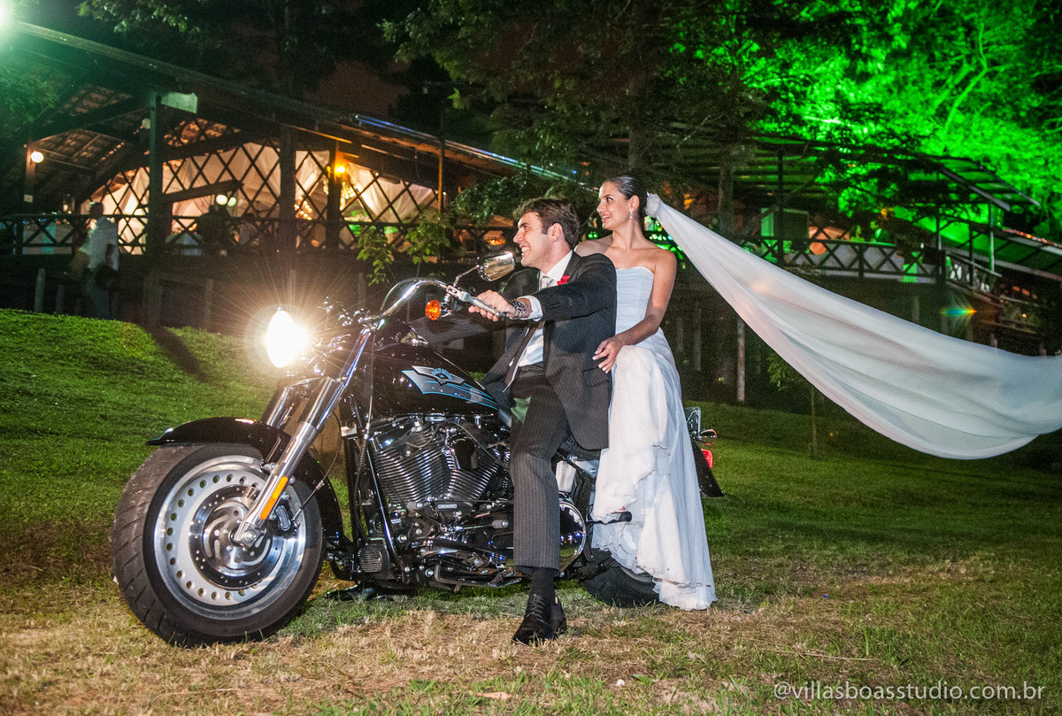 Mogi das Cruzes, @villasboasstudio, marcelo villas boas fotografo, casa da arvore, tenda, entrada da noiva, Tenda , casamento de dia, Harley Davision