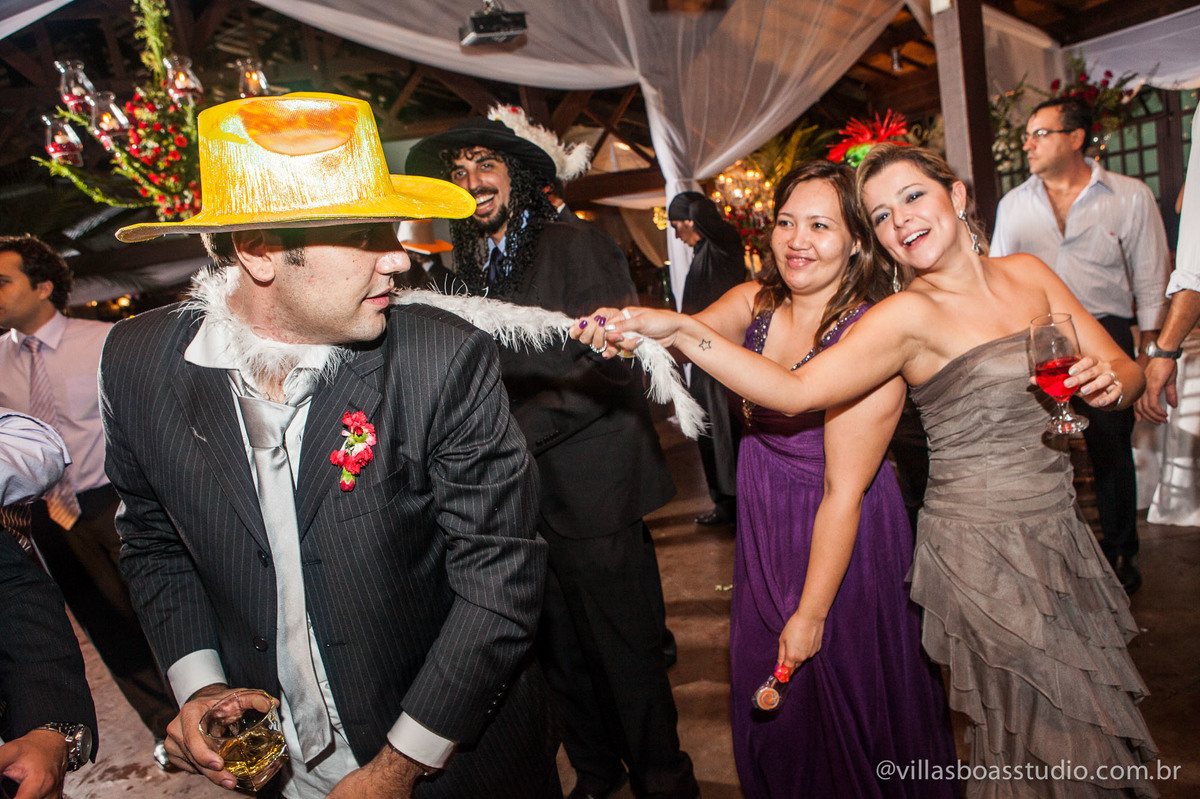 Mogi das Cruzes, @villasboasstudio, marcelo villas boas fotografo, casa da arvore, tenda, entrada da noiva, Tenda , casamento de dia, dança dos noivos, balada,