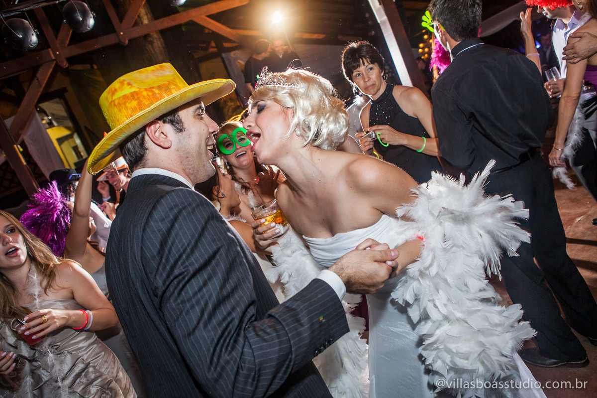 Mogi das Cruzes, @villasboasstudio, marcelo villas boas fotografo, casa da arvore, tenda, entrada da noiva, Tenda , casamento de dia, dança dos noivos, balada,