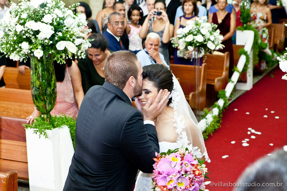 Igreja Sagrado Coração, mogi das cruzes, marcelo villas boas fotografo, @villasboasstudio, entrada do noivo, esperando a noiva, entrada da noiva