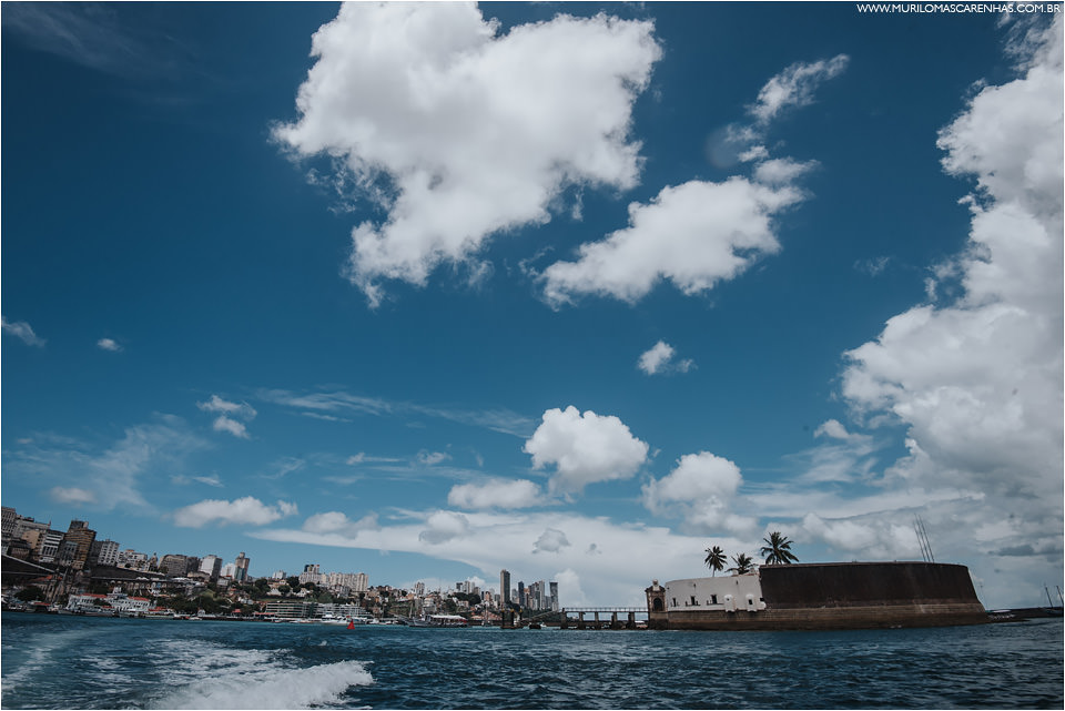 casalcasal faz ensaio na baía de todos os santos salvador, o ensaio foi feito em uma lancha no carnaval de 2017