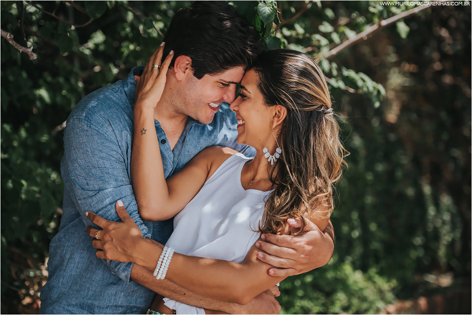 casal faz ensaio na baía de todos os santos salvador, o ensaio foi feito em uma lancha no carnaval de 2017