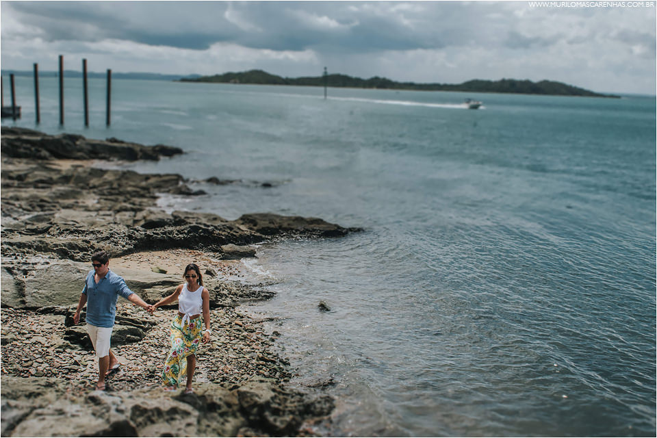 casal faz ensaio na baía de todos os santos salvador, o ensaio foi feito em uma lancha no carnaval de 2017