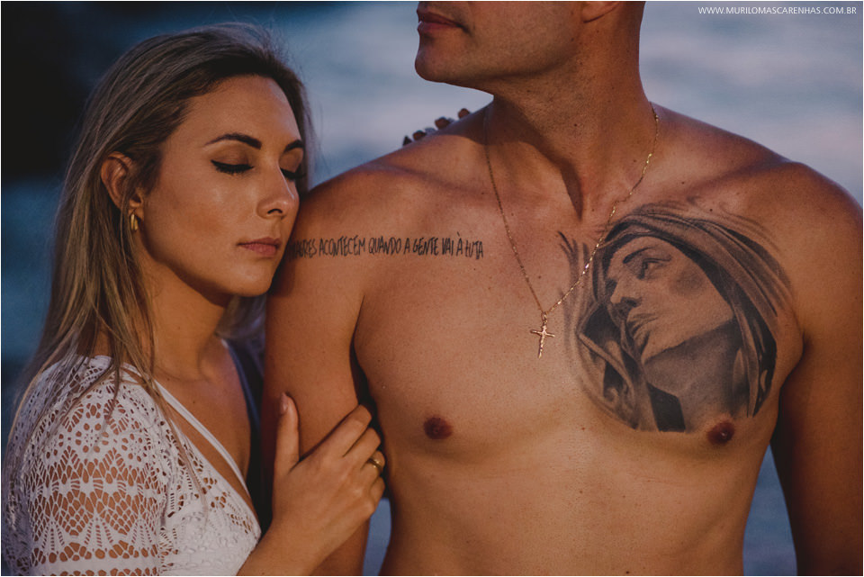 ensaio de casal para casamento em salvador estilo moda viagem ferias turismo e turistas noiva e noiva felizes fotografo murilo mascarenhas