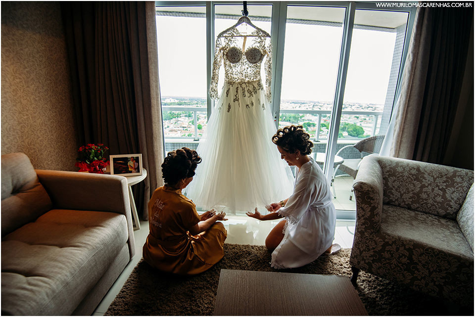 casamento fernanda beatriz advogada e rodrigo couto fisioterapeuta feira de santana making of hotel atmosfera e cermimia igreja matriz de feira de santana amor fotografia sentimento fotografo profissional vestido de noiva