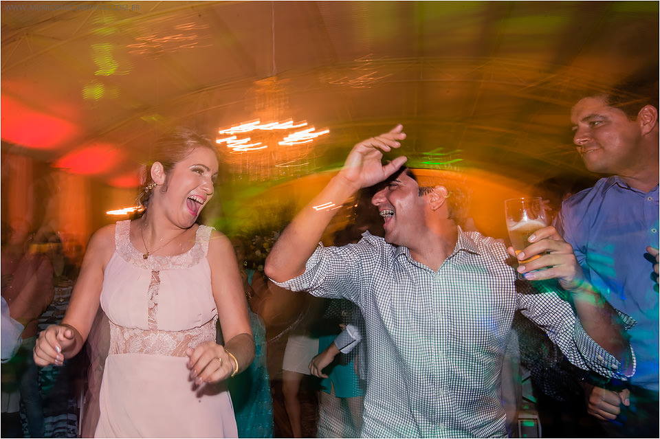 Casamento de Ohana e Thiago no sítio Campestre em Feira de Santana, Bahia. Casamento de dia, ao ar livre, com por do sol.
