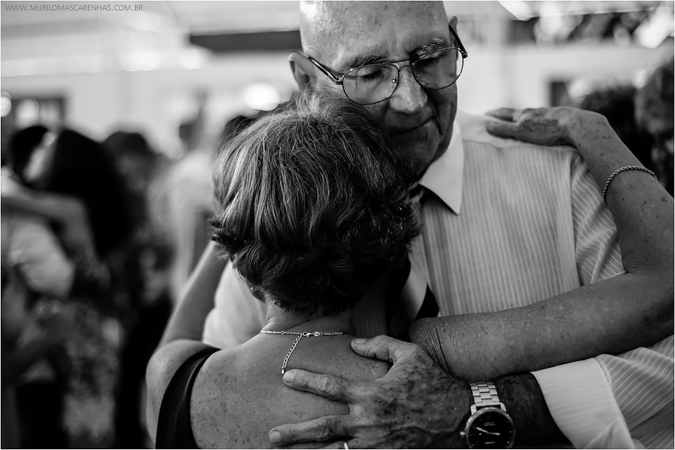 Casamento de Ohana e Thiago no sítio Campestre em Feira de Santana, Bahia. Casamento de dia, ao ar livre, com por do sol.