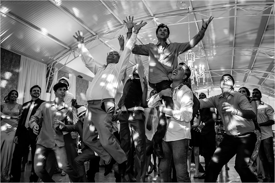 Casamento de Ohana e Thiago no sítio Campestre em Feira de Santana, Bahia. Casamento de dia, ao ar livre, com por do sol.