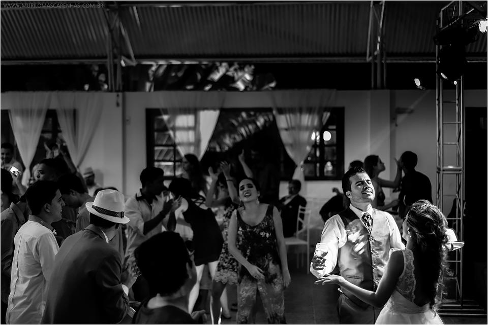 Casamento de Ohana e Thiago no sítio Campestre em Feira de Santana, Bahia. Casamento de dia, ao ar livre, com por do sol.