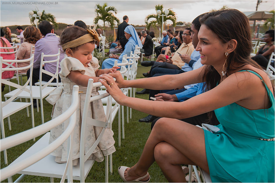 Casamento de Ohana e Thiago no sítio Campestre em Feira de Santana, Bahia. Casamento de dia, ao ar livre, com por do sol.