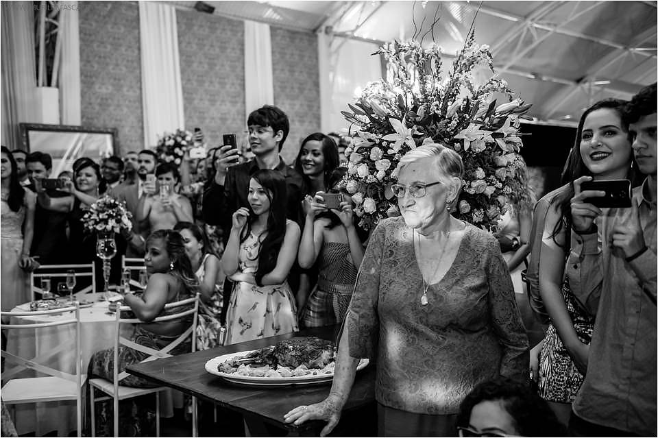 Casamento de Ohana e Thiago no sítio Campestre em Feira de Santana, Bahia. Casamento de dia, ao ar livre, com por do sol.