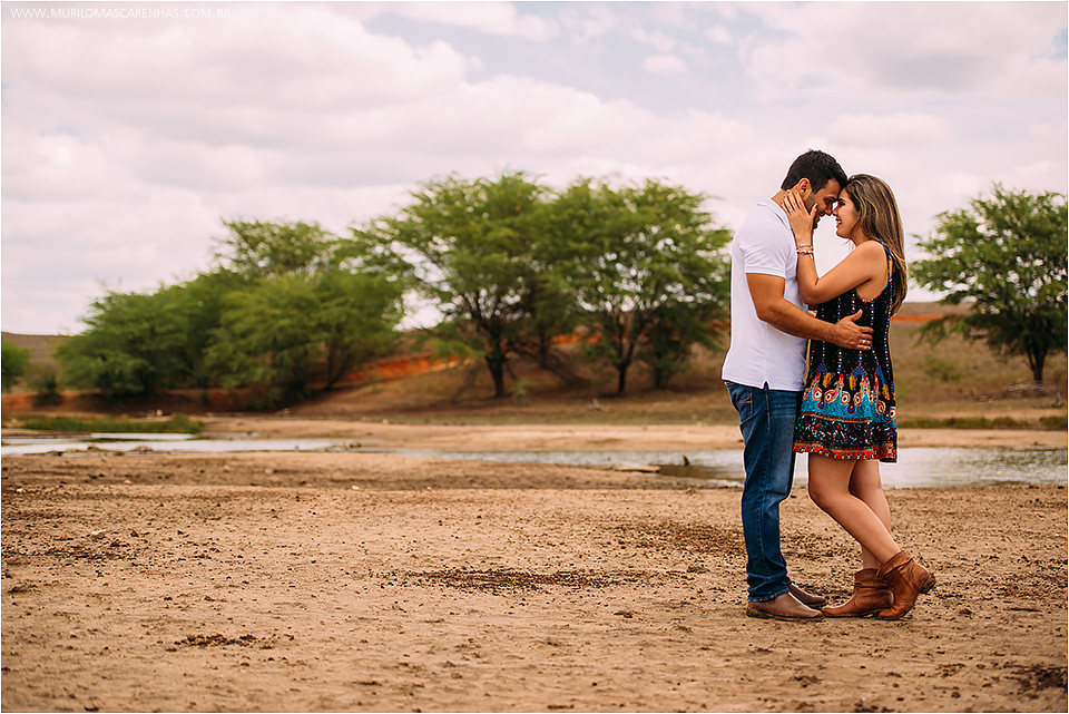 Ensaio Casal pre wedding book casamento cavalo rural divertido brunna e paulo feira de santana salvador bahia fotografado fotografo murilo mascarenhas rebeca rodrigues