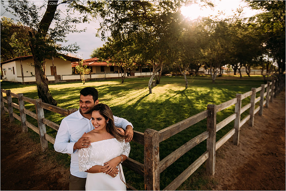Ensaio Casal pre wedding book casamento cavalo rural divertido brunna e paulo feira de santana salvador bahia fotografado fotografo murilo mascarenhas rebeca rodrigues
