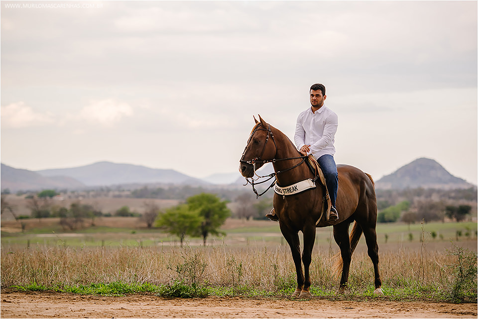 Ensaio Casal pre wedding book casamento cavalo rural divertido brunna e paulo feira de santana salvador bahia fotografado fotografo murilo mascarenhas rebeca rodrigues