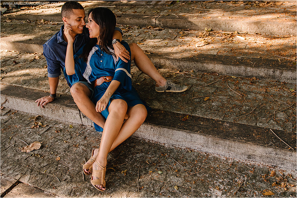 Ensaio de casal apaixonado, flamenguista, pre wedding, nas praias da linha verde, guarajuba, Bahia, fotografado por Murilo Mascarenhas de Feira de Santana.