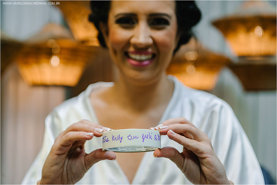 Casamento em Feira de Santana, Bahia. Noiva clássica e noivo curtidor. A cerimônia aconteceu na Igreja Senhor dos Passos e a Festa no Cristallo ao som de Galeguinho SPA e Rodrigo Cigano.