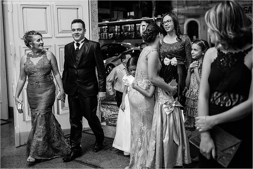 Casamento em Feira de Santana, Bahia. Noiva clássica e noivo curtidor. A cerimônia aconteceu na Igreja Senhor dos Passos e a Festa no Cristallo ao som de Galeguinho SPA e Rodrigo Cigano.