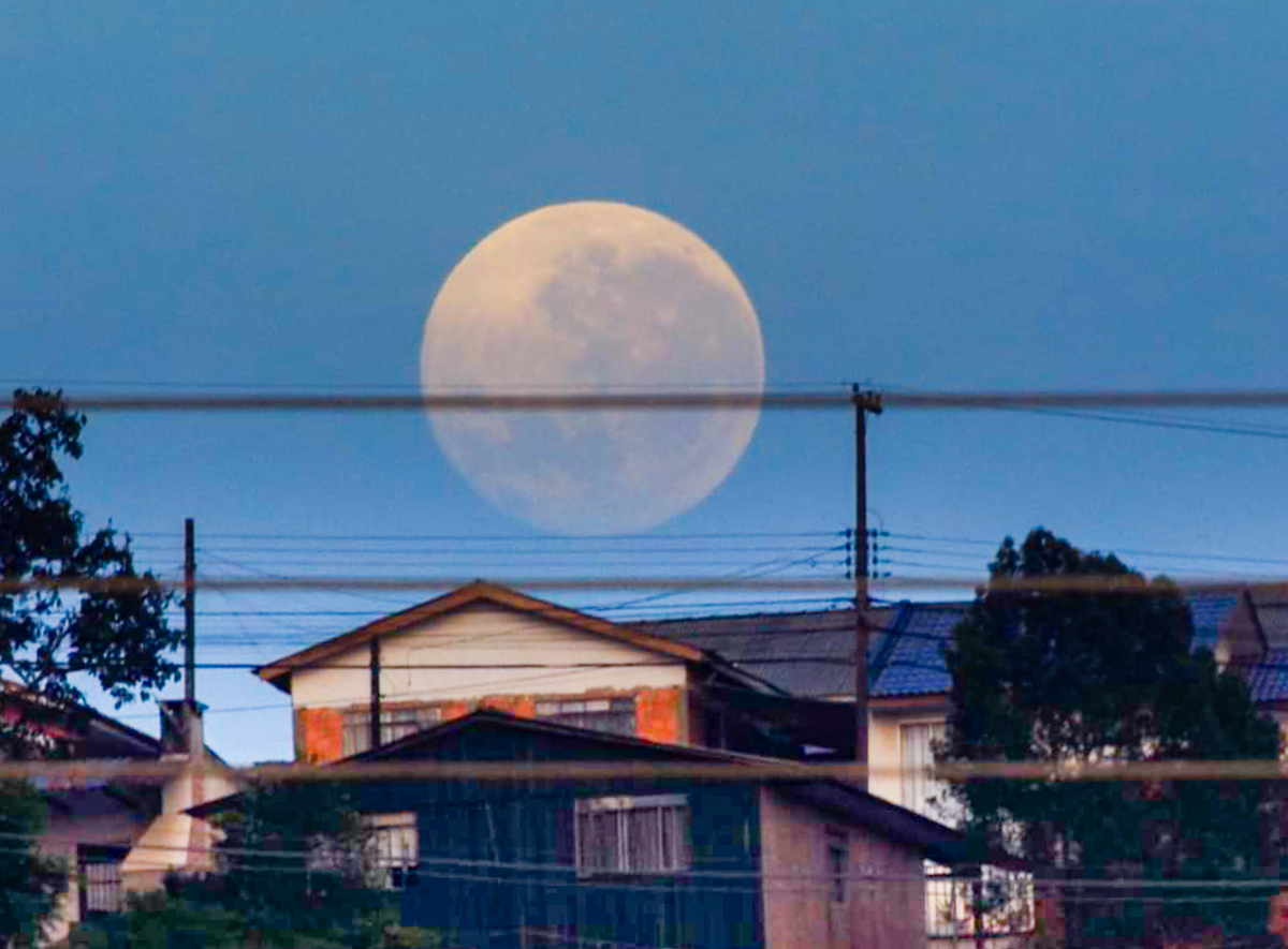 Lua cheia se pondo - Jd. Bela Vista -  Castro - Pr