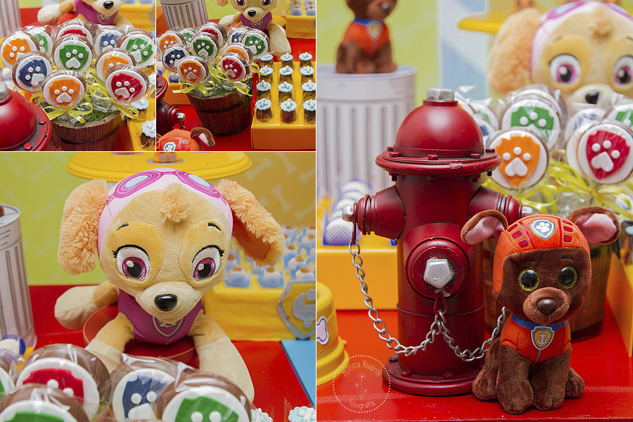 Montagem com quatro fotos da decoração com pirulos coloridos e cachorrinhos