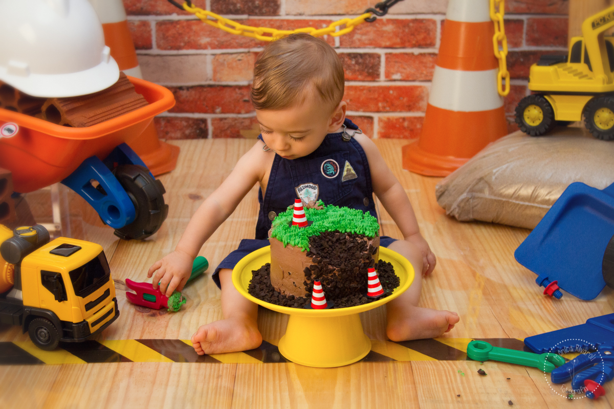 Acho que o Rafa não gostou de se lambuzar.. vamos encher o balde com águinha para ele de refrescar