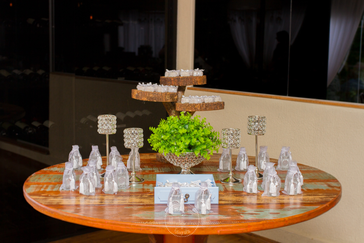 Mesa das lembrancinhas