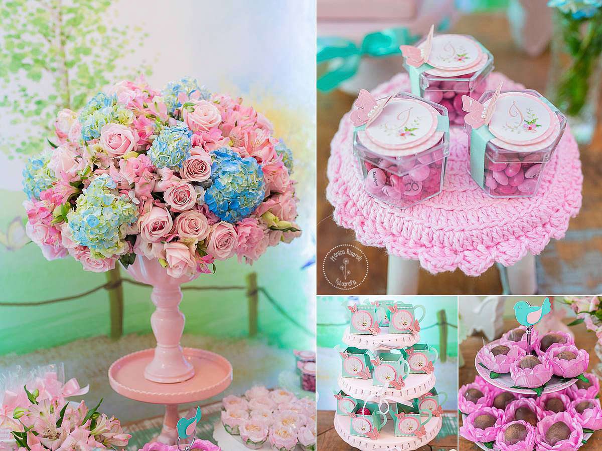 Montagem de três fotos dos docinhos e do arranjo de flores