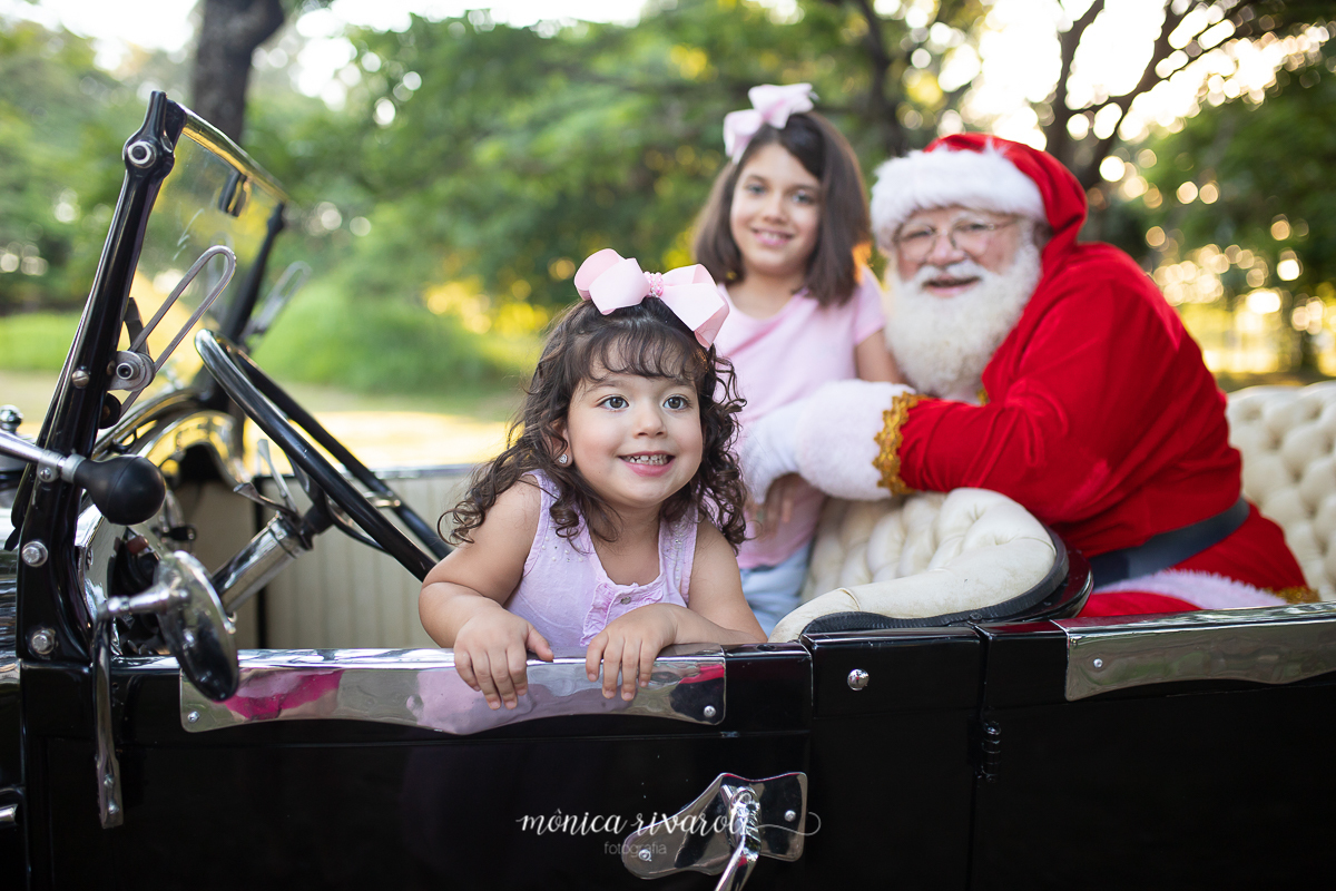 Agende sua sessão com  Papai Noel em Maringá. Fale com Mônica Rivaroli Fotografia, ensaios únicos e exclusivos