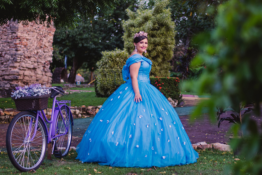 fotógrafo de quinze anos na cidade de Aquiraz para um ensaio no parque engenhoca 