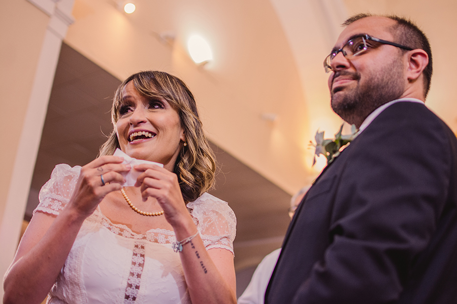 fotos de casamento com o fotógrafo Claudier Oliveira na paróquia nossa senhora do Carmo em Fortaleza no centro