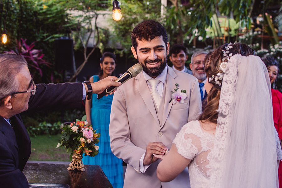 troca de alianças e votos no casamento em Pipo restaurante em Fortaleza