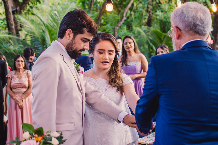 Agora casados no Pipo restaurante em Fortaleza em uma cerimônia de casamento