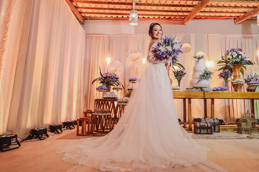 Foto da noiva na festa de casamento em Tapera - Aquiraz.