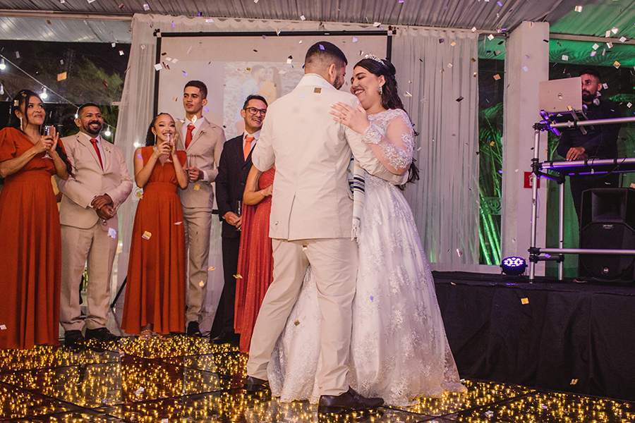 Valsa dos noivos no buffet Garden na Maraponga fotos da festa de casamento em Fortaleza