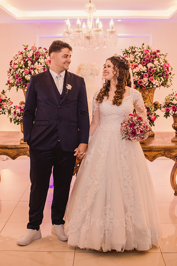 fotos dos noivos na festa de casamento no buffet North em  Fortaleza