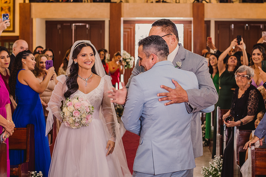 Paróquia São João Eudes cerimônia  de casamento o noivo e recebe a noiva - Fortaleza - Ceará