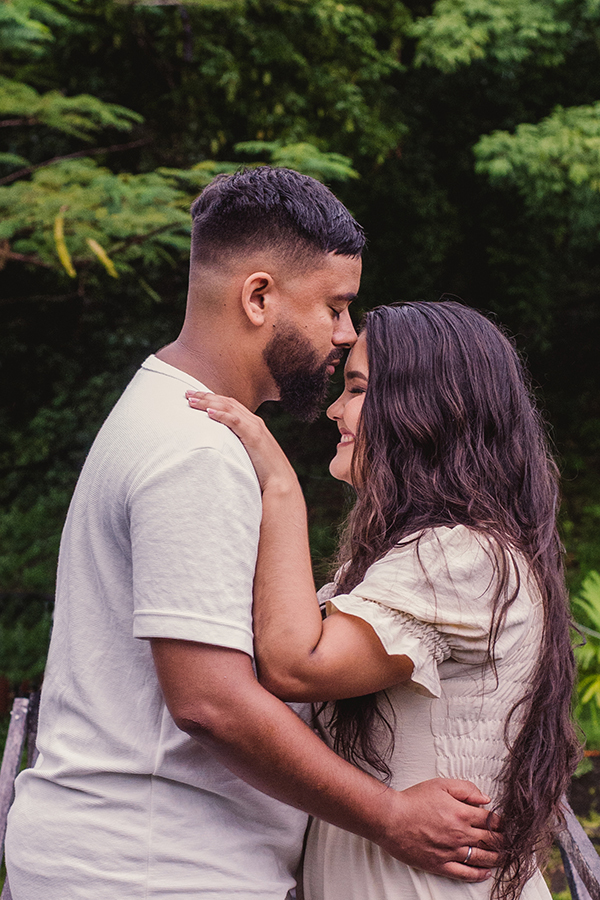 Um beijo suave ao som dos pássaros e da brisa do Vale em Maranguape no Ceará