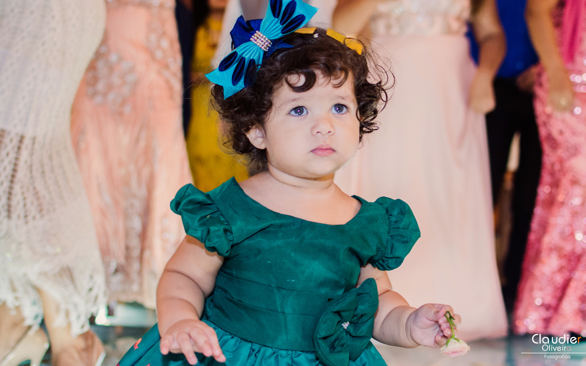 menina no casamento