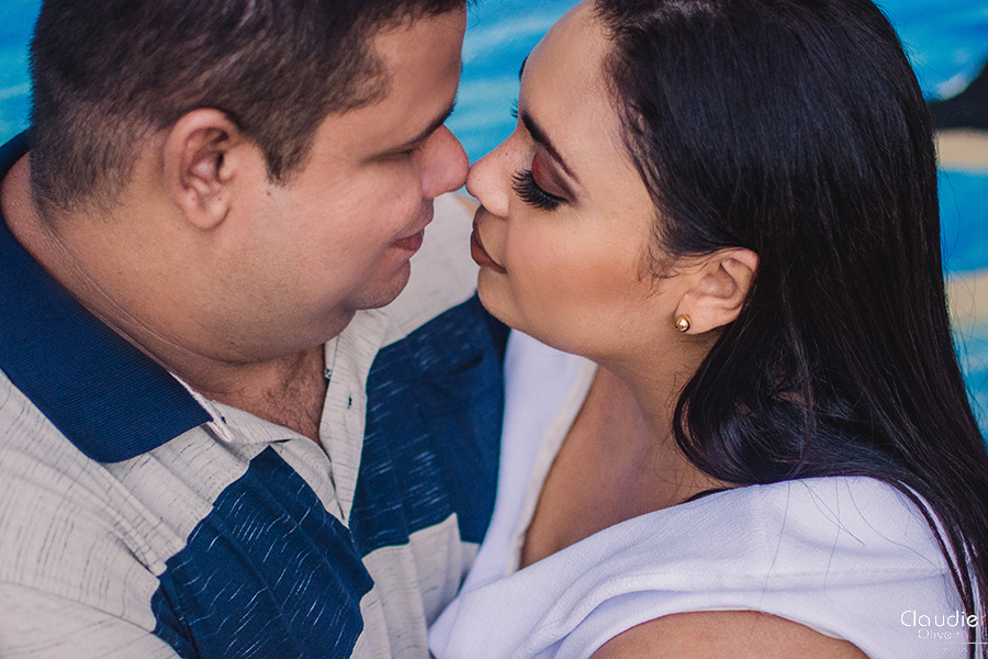 Olhar dos Noivos em seu ensaio de pre casamento no parque do cocó