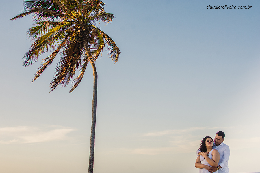 Fotografia de casal na praia do Cumbuco - Caucaia - Ce