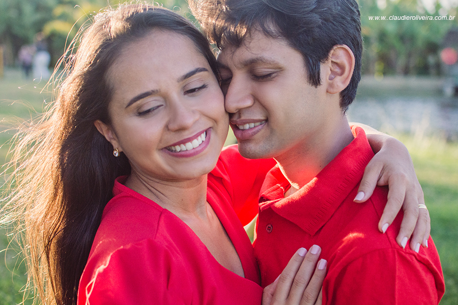 casal em seu ensaio pre wedding na cidade de Aquiraz no parque engenhoca
